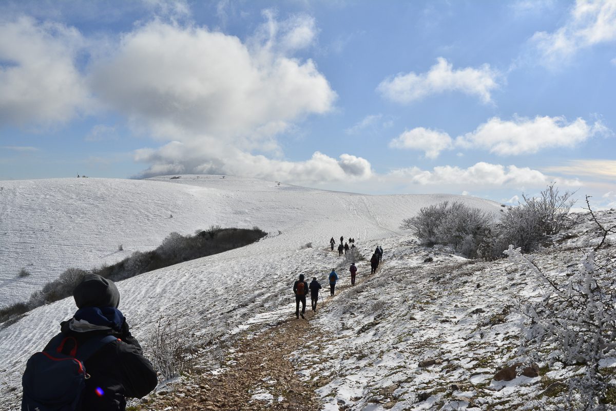monte tezio neve